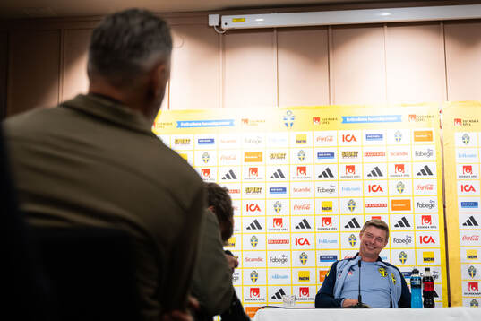 Head coach Jon Dahl Tomasson of the Swedish men's national