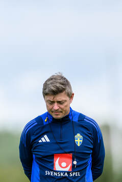Head coach Jon Dahl Tomasson of the Swedish men's football