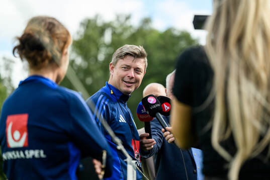 Head coach Jon Dahl Tomasson of the Swedish men's football