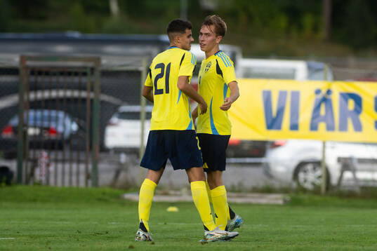 Emil Sadarangani of Sweden celebrates with Milian Öberg