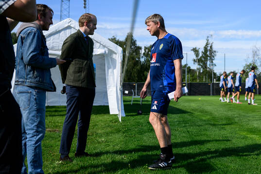 Head coach Jon Dahl Tomasson of the Swedish men's football