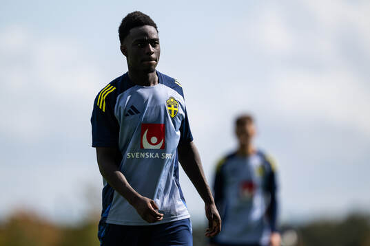 Genesis Antwi of the Swedish under-21 national football team