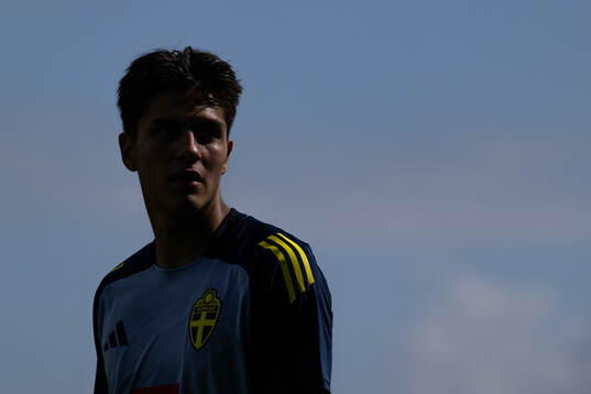 Matteo Perez Vinlöf of the Swedish under-21 national