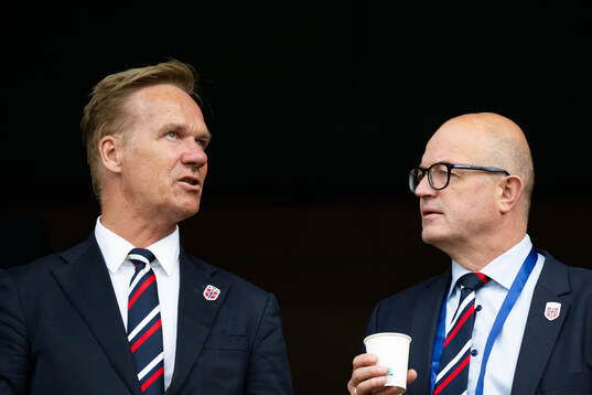 Jon Mørland and Karl-Petter Løken, general secretary of