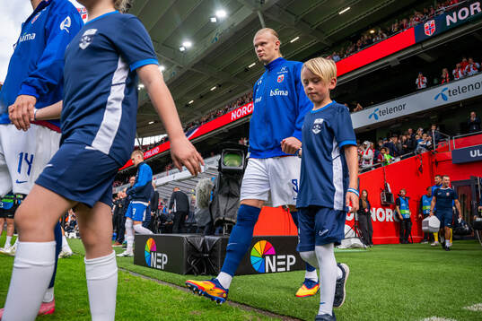 Erling Braut Haaland of Norway enters the pitch