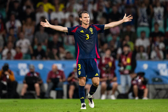 Hjalmar Ekdal of Sweden reacts