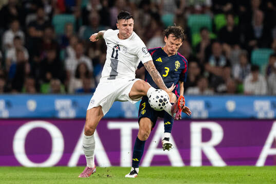 Benjamin Sesko of Slovenia and Hjalmar Ekdal of Sweden