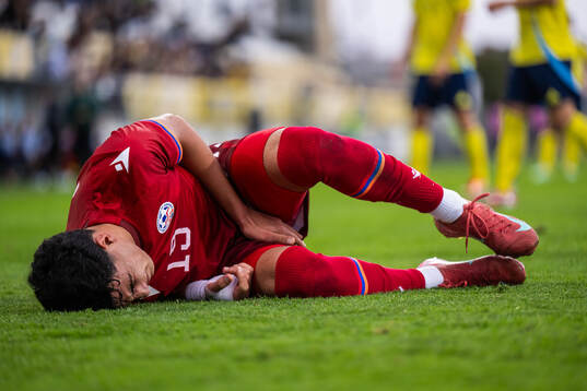 Suren Tsarukyan of Armenia in pain
