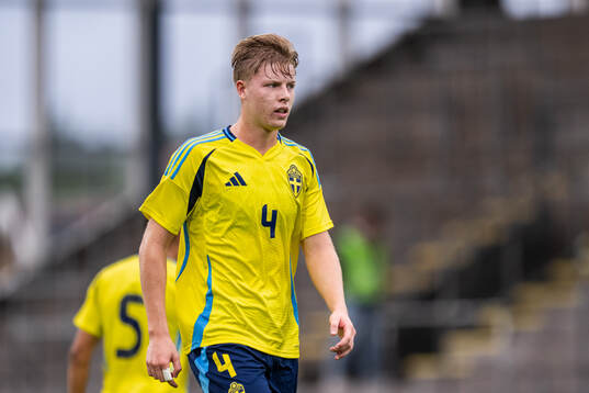 Nils Zätterström of Sweden