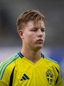 Nils Zätterström of Sweden