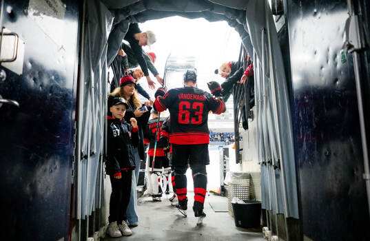Bläddra bland fler bilder av Ishockey, Träningsmatch, Malmö Redhawks - Linköping