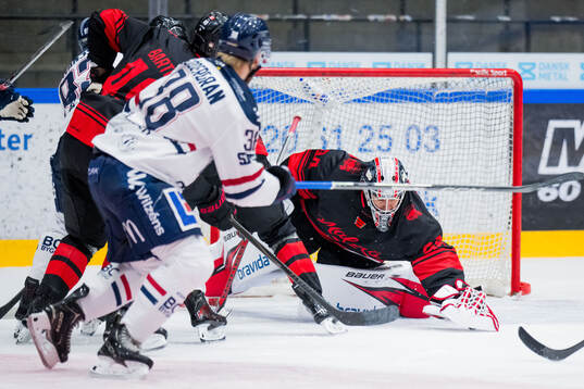 Malmö Redhawks målvakt Marek Langhamer
