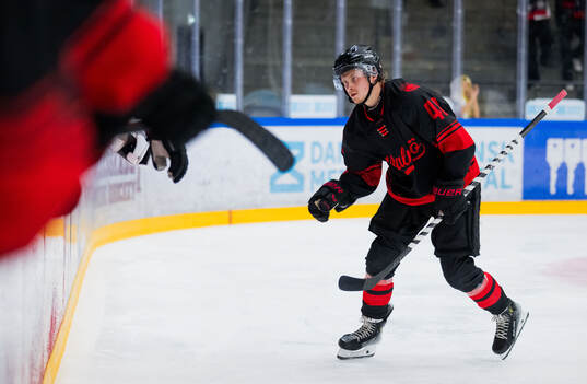 Malmö Redhawks Lauri Pajuniemi jublar