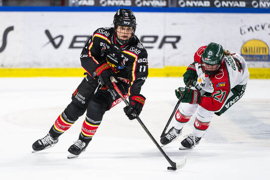 Luleås Erica Rieder och Frölundas Jenna Goodwin