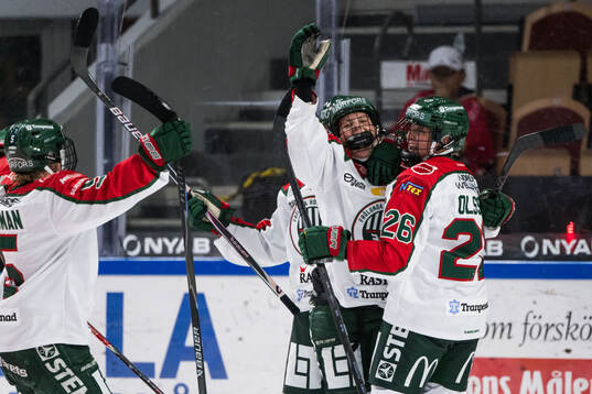 Bläddra bland fler bilder av Ishockey, SDHL, Luleå - Frölunda