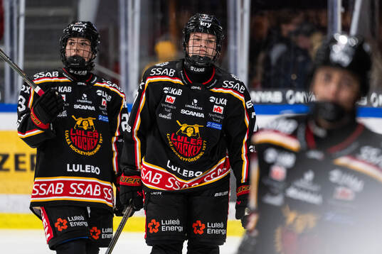 Luleås Charlotte Kattyle och Tilde Sjödin deppar