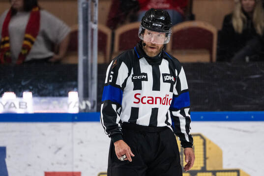 Domare Tobias Björk