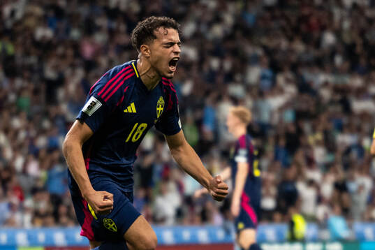 Yasin Ayari of Sweden celebrates