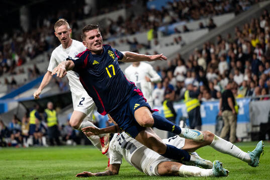 Zan Karnicnik and Vanja Drkusic of Slovenia against Viktor