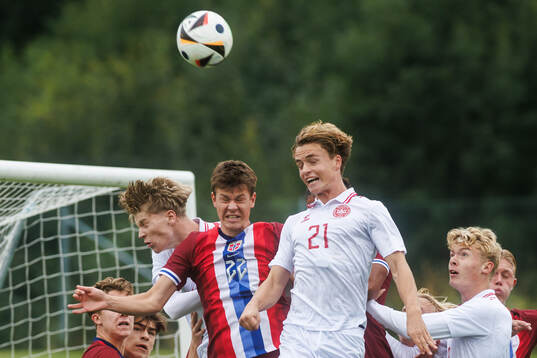 Igor Gosik of Norway and Viggo Poulsen of Denmark