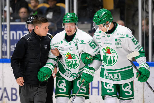 Rögles Filip Johansson har ont