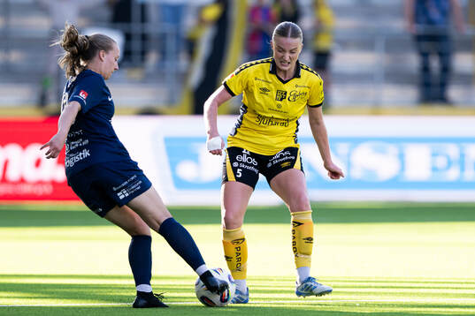 Eskilstuna Uniteds Inka Tuuli Elina Sarjanoja och Elfsborgs