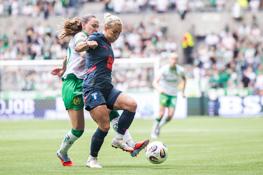 Malmö FFs Mia Persson och Hammarbys Vilde Hasund