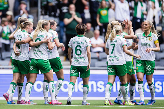 Hammarbys Julie Blakstad jublar
