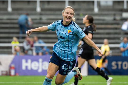 Djurgårdens Mimmi Larsson jublar