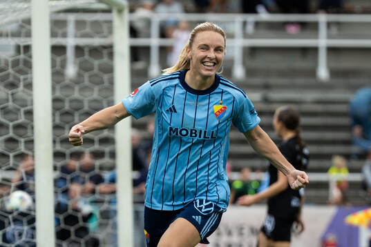 Djurgårdens Mimmi Larsson jublar
