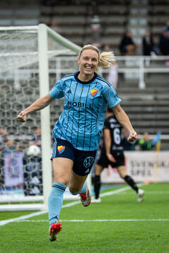 Djurgårdens Mimmi Larsson jublar