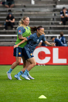 Djurgårdens Therese Åsland och Urara Watanabe