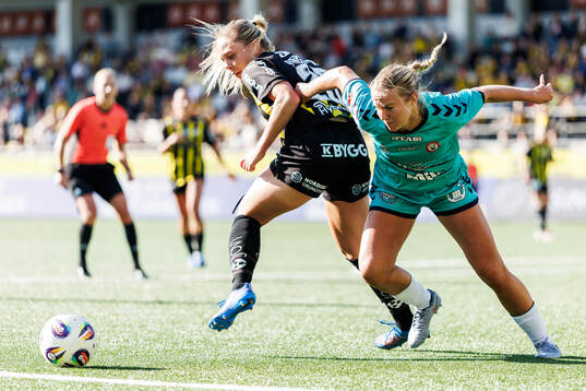 Bläddra bland fler bilder av Fotboll, Damallsvenskan, Häcken - Kristianstad
