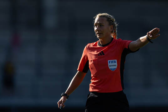 Domare Tess Olofsson