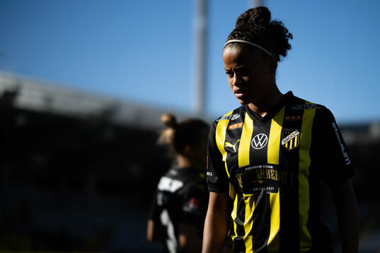 Häckens Felicia Schröder