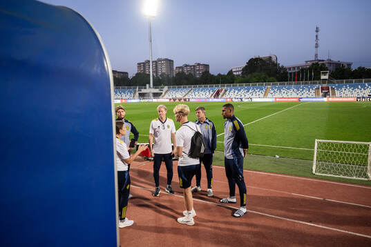 head coach Jon Dahl Tomasson, Lucas Bergvall, Anton