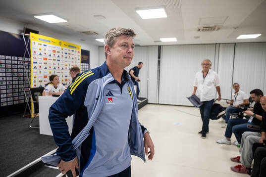 head coach Jon Dahl Tomasson of the Swedish national