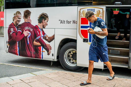 Antonio Nusa of the Norwegian national football team arrives