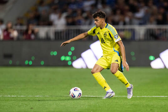 Yasin Ayari of Sweden
