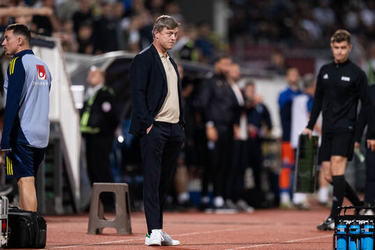 Head coach Jon Dahl Tomasson of Sweden looks dejected
