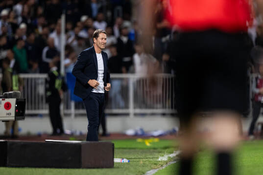 Head coach Franco Foda of Kosovo