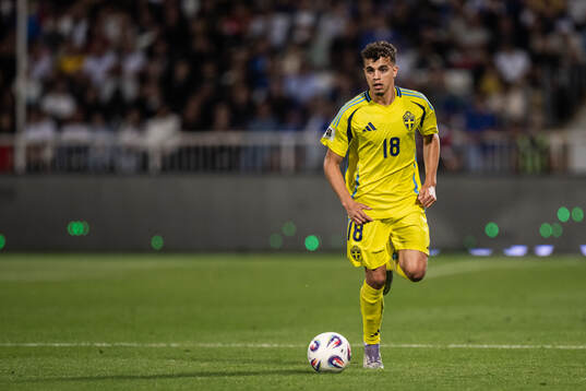 Yasin Ayari of Sweden