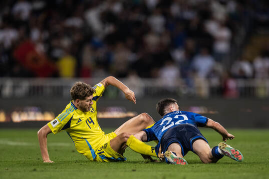 Anton Salétros of Sweden and Muharrem Jashari of Kosovo