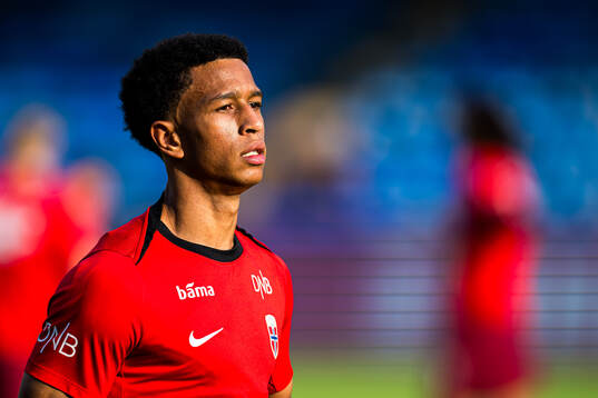 Daniel Bassi of Norway warms up