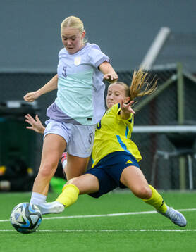 Norges Hanne Nesse och Sveriges Fanny Peterson