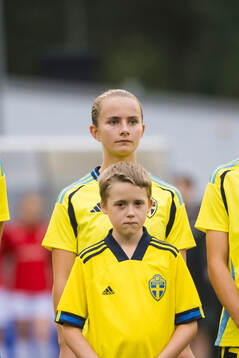 Sveriges Lina Selander Löfgren innan F16-landskampen i