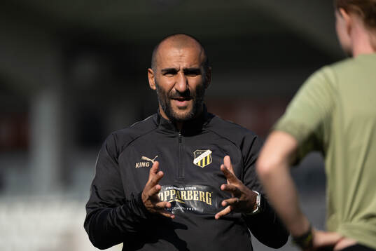 Coach Mak Lind of Häcken