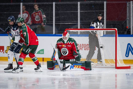 Frölundas målvakt Andrea Brändli släpper in 1-1