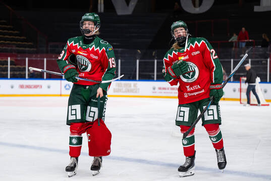 Frölundas Moa Stridh och Andrea Dalen