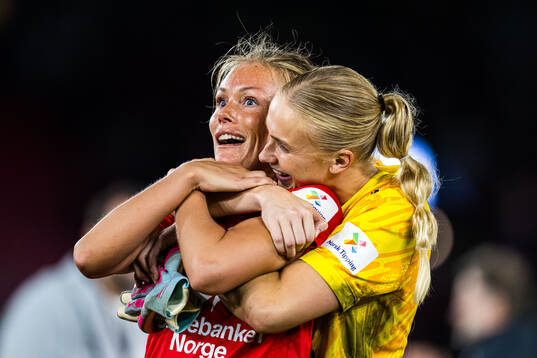 Ingrid Stenevik and Selma Panengstuen of Brann
